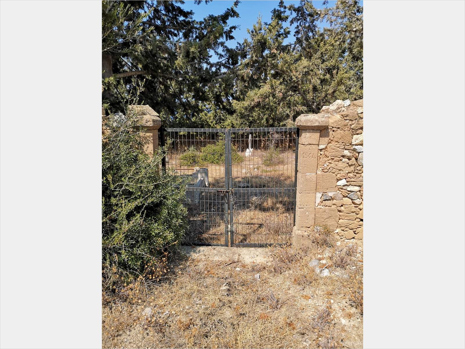 Ελληνορθόδοξο Κοιμητήριο Οργά