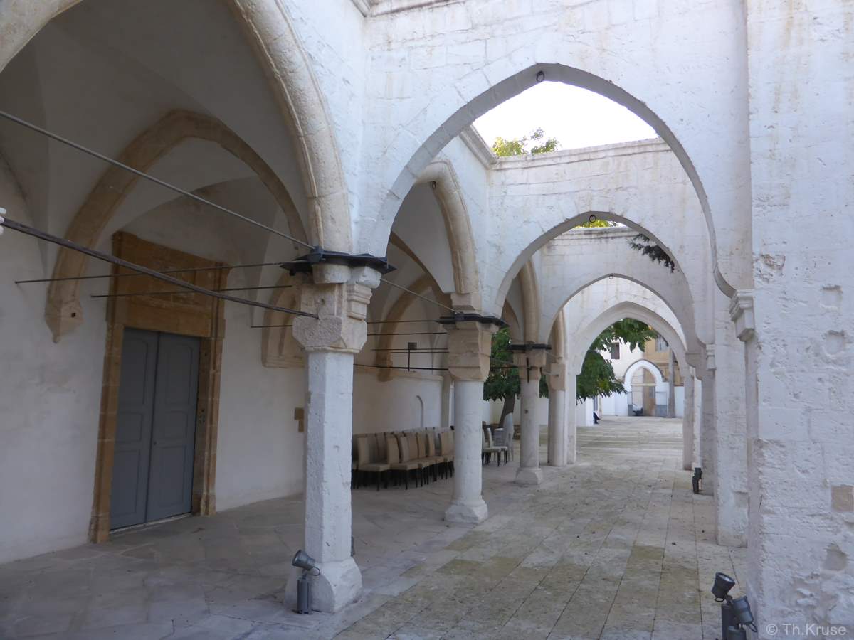 Αρμενική Εκκλησία Σουρπ Αζντωαντζαντζιν (Παρθένου Μαρίας)