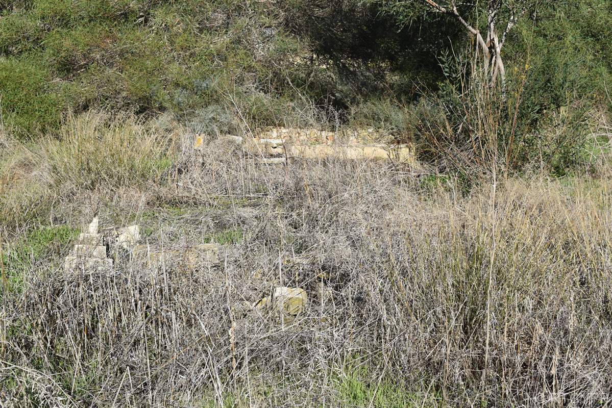 Ελληνορθόδοξο Κοιημητήριο Φυλλιάς