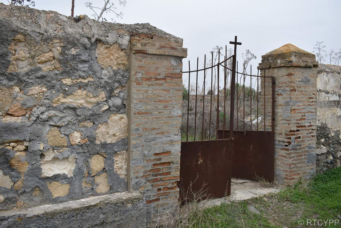 Ελληνορθόδοξο Κοιημητήριο Καλού Χωριού (Καπούτι)