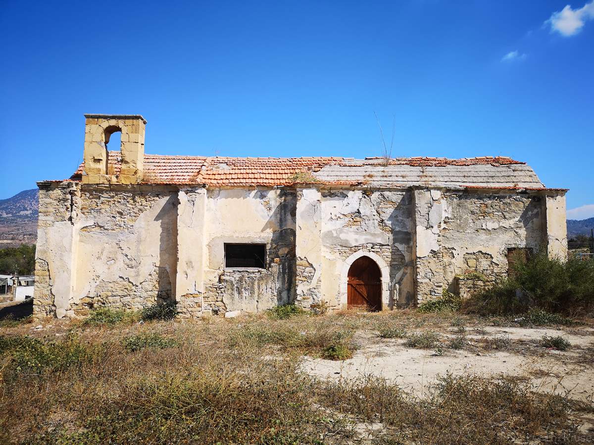 Παλιά ενοριακή εκκλησία Αγίου Ερμολάου