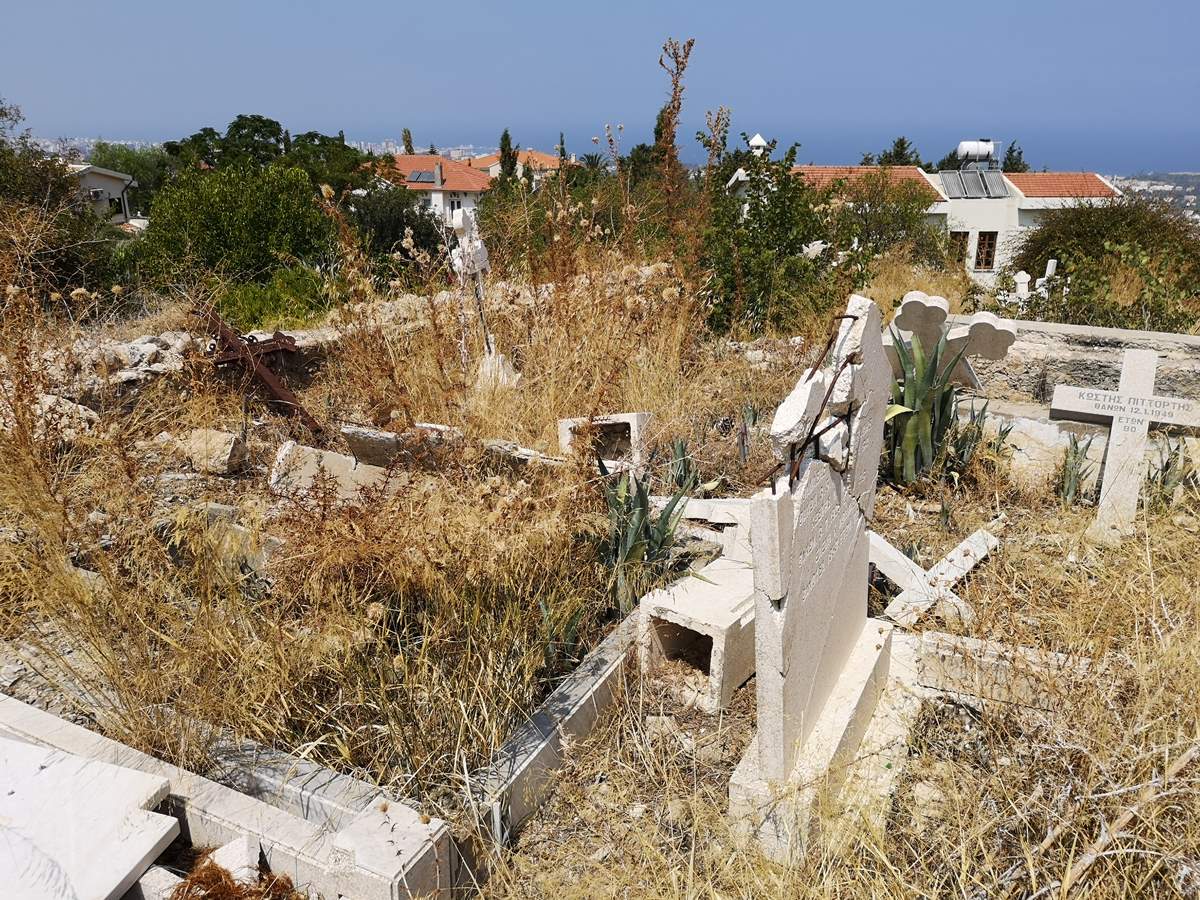 Ελληνορθόδοξο Κοιμητήριο Bellapais