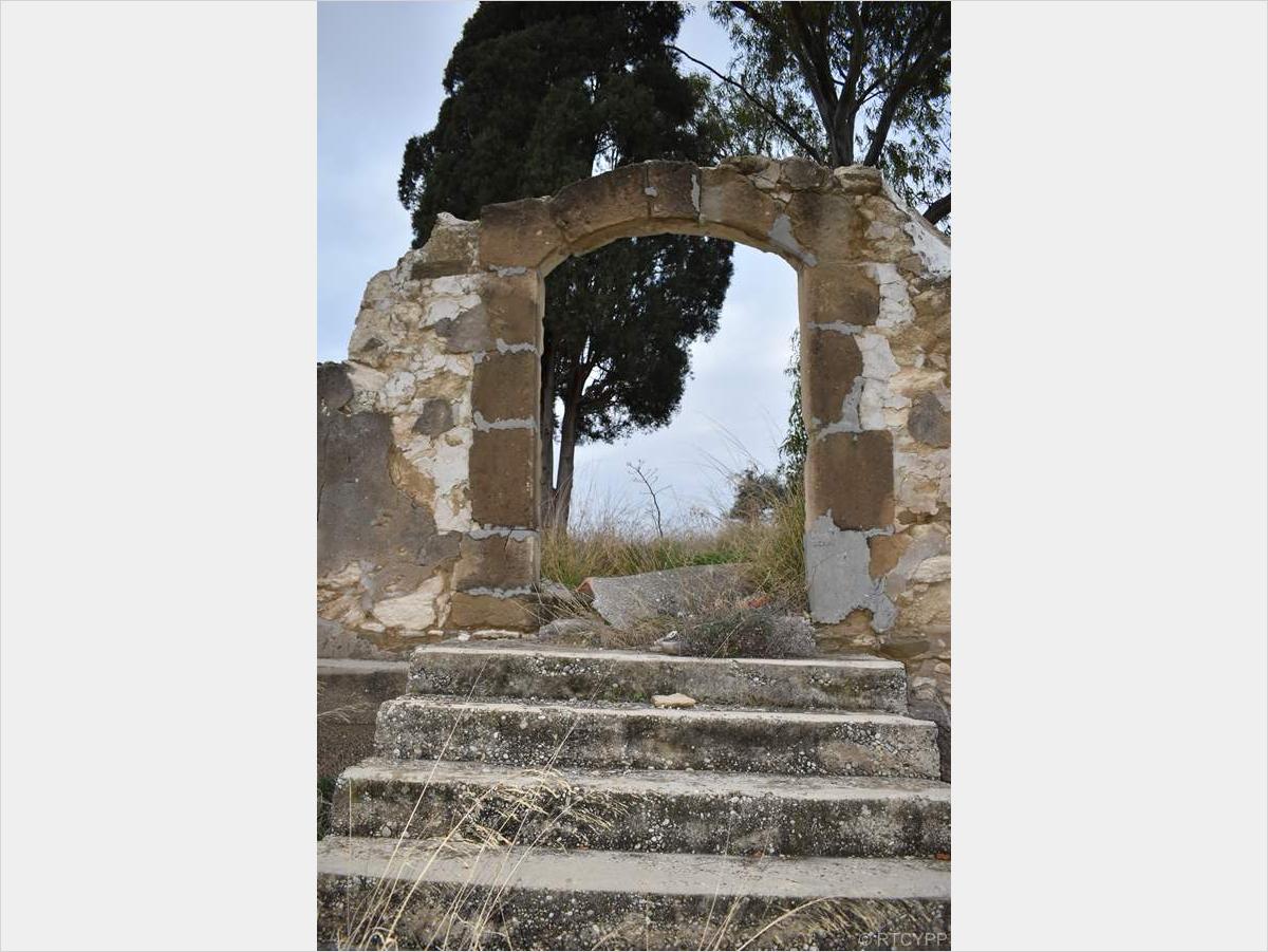 Ελληνορθόδοξο Κοιμητήριο Ακανθού