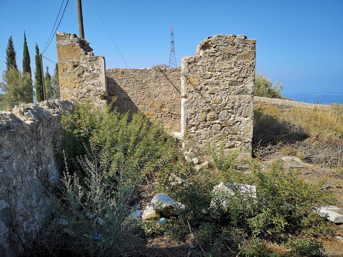 Ελληνορθόδοξο Κοιμητήrio Ftericha