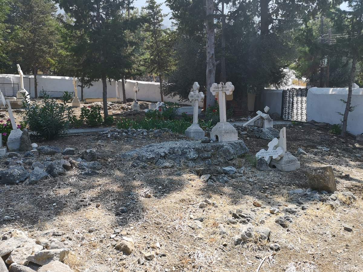 Ελληνορθόδοξο Κοιημητήριο Κάρμι