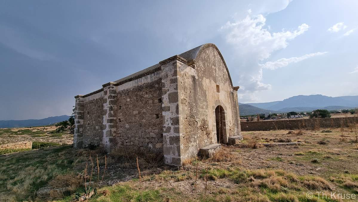 Παρεκκλήσι Αγίου Μικάλλου Ακανθού