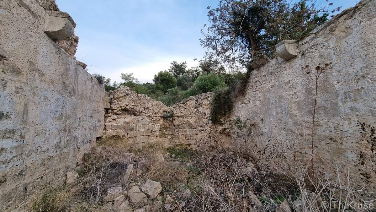 Παρεκκλήσι Αγίας Παρασκευής Ακανθού (παλαιό)