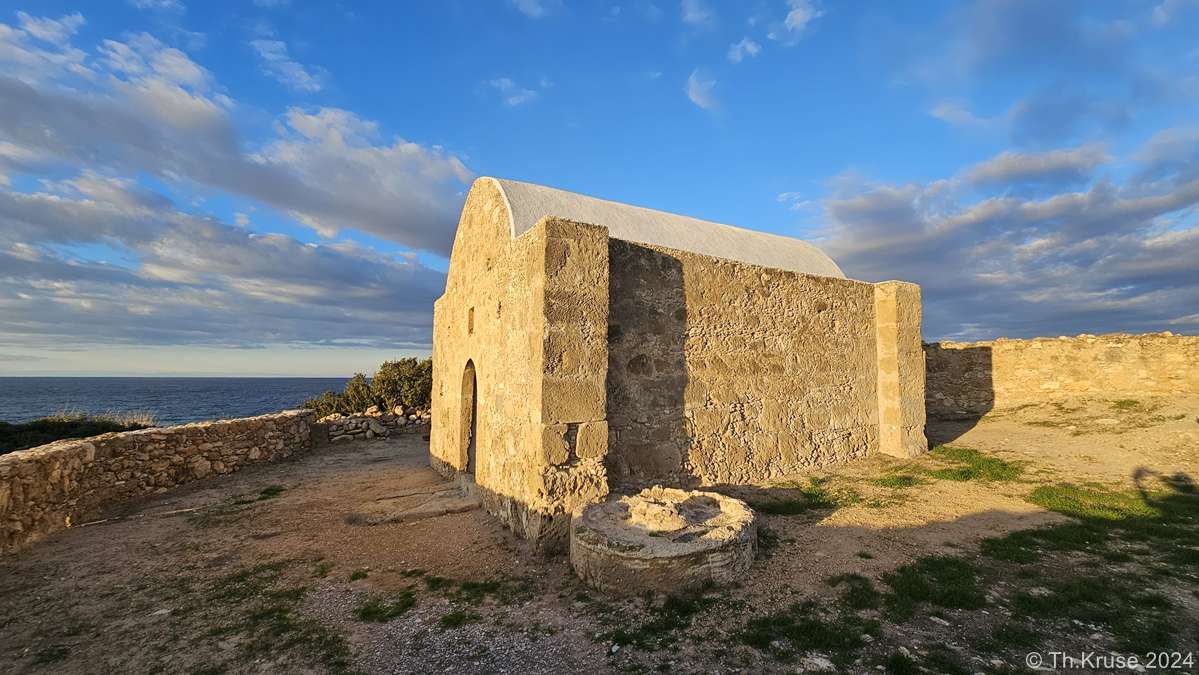 Παρεκκλήσι Αγίου Χαραλάμπους Ακανθού