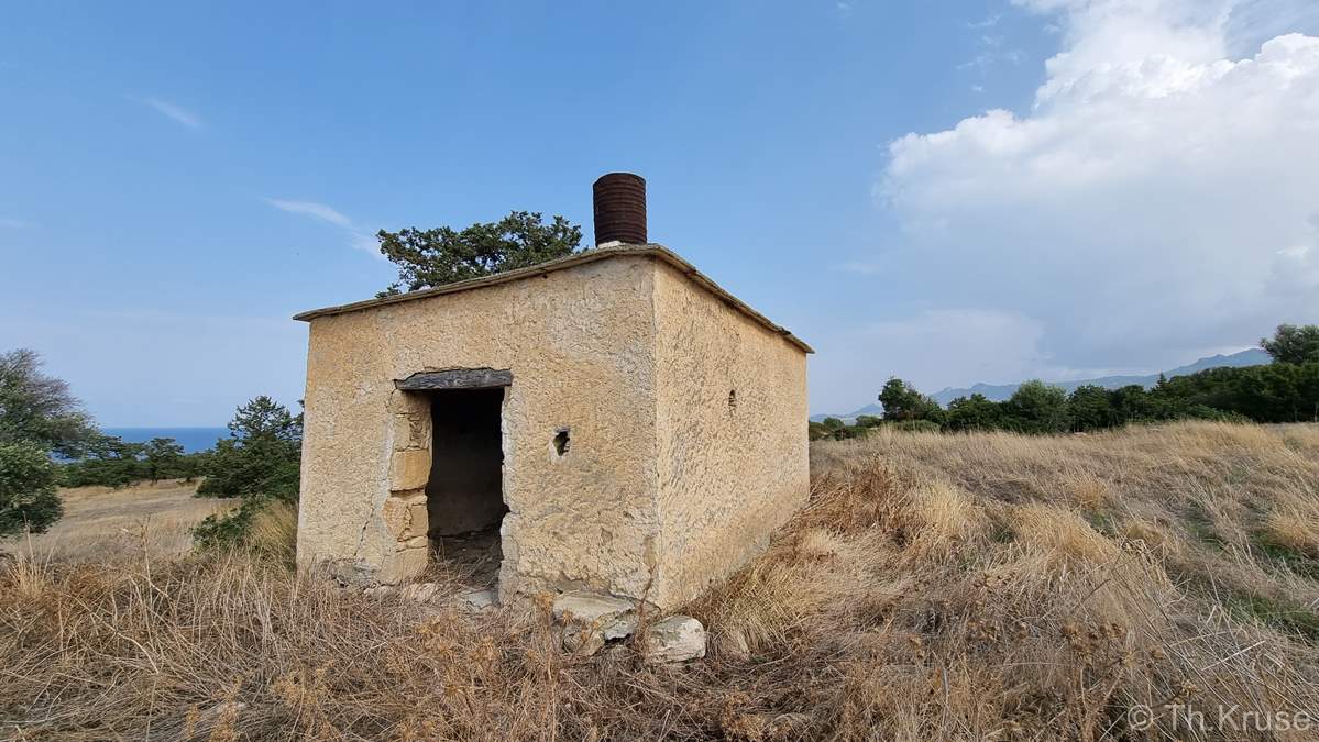 Παρεκκλήσι Παναγίας των Τριών Τερατσίων Ακανθού