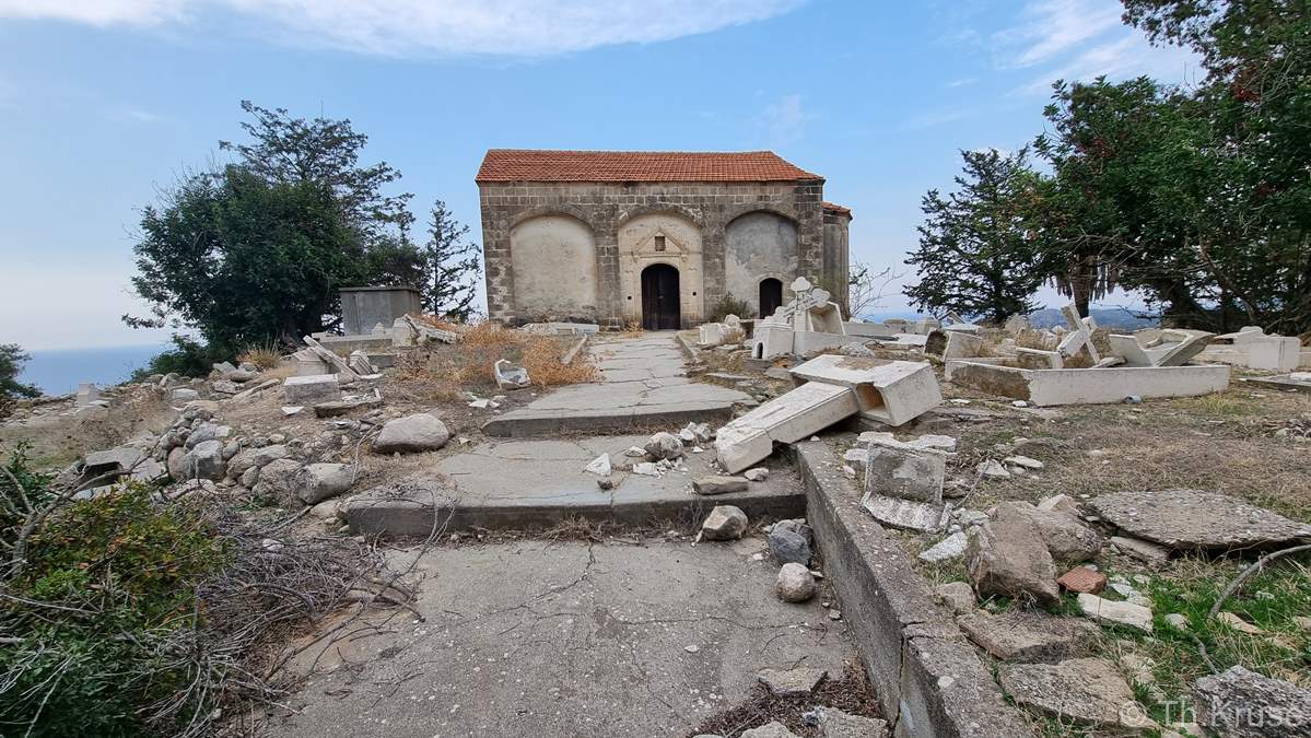 Παρεκκλήσι κοιμητηρίου Αγίας Βαρβάρας Ακανθού