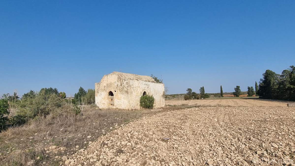Παρεκκλήσι Αγίου Λουκά Αρναδίου