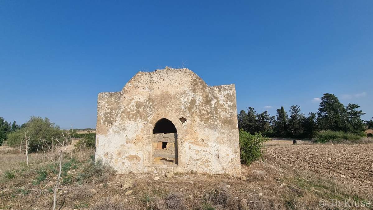 Παρεκκλήσι Αγίου Λουκά Αρναδίου
