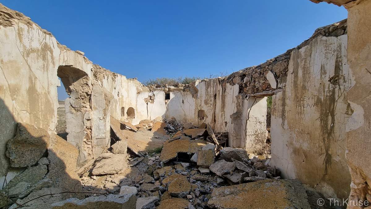Παρεκκλήσι Παναγίας Αρναδίου