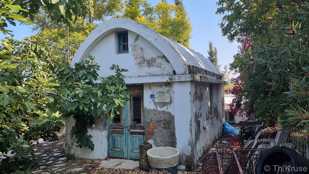 Παρεκκλήσι Αγίου Γεωργίου Εξορινού Λαπήθου