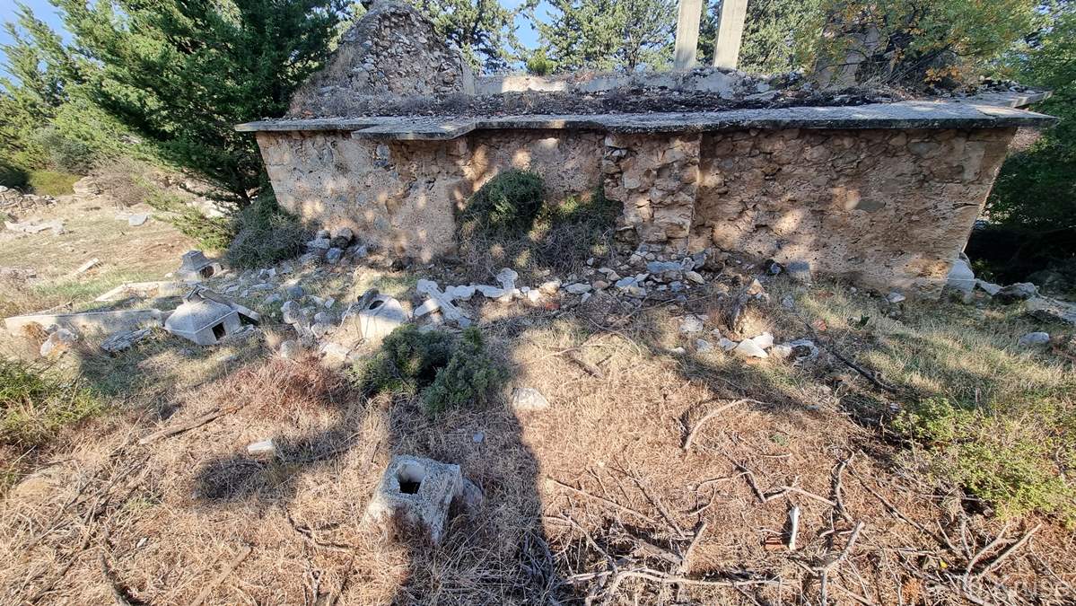 Παρεκκλήσι κοιμητηρίου Αρχαγγέλου Λαπήθου
