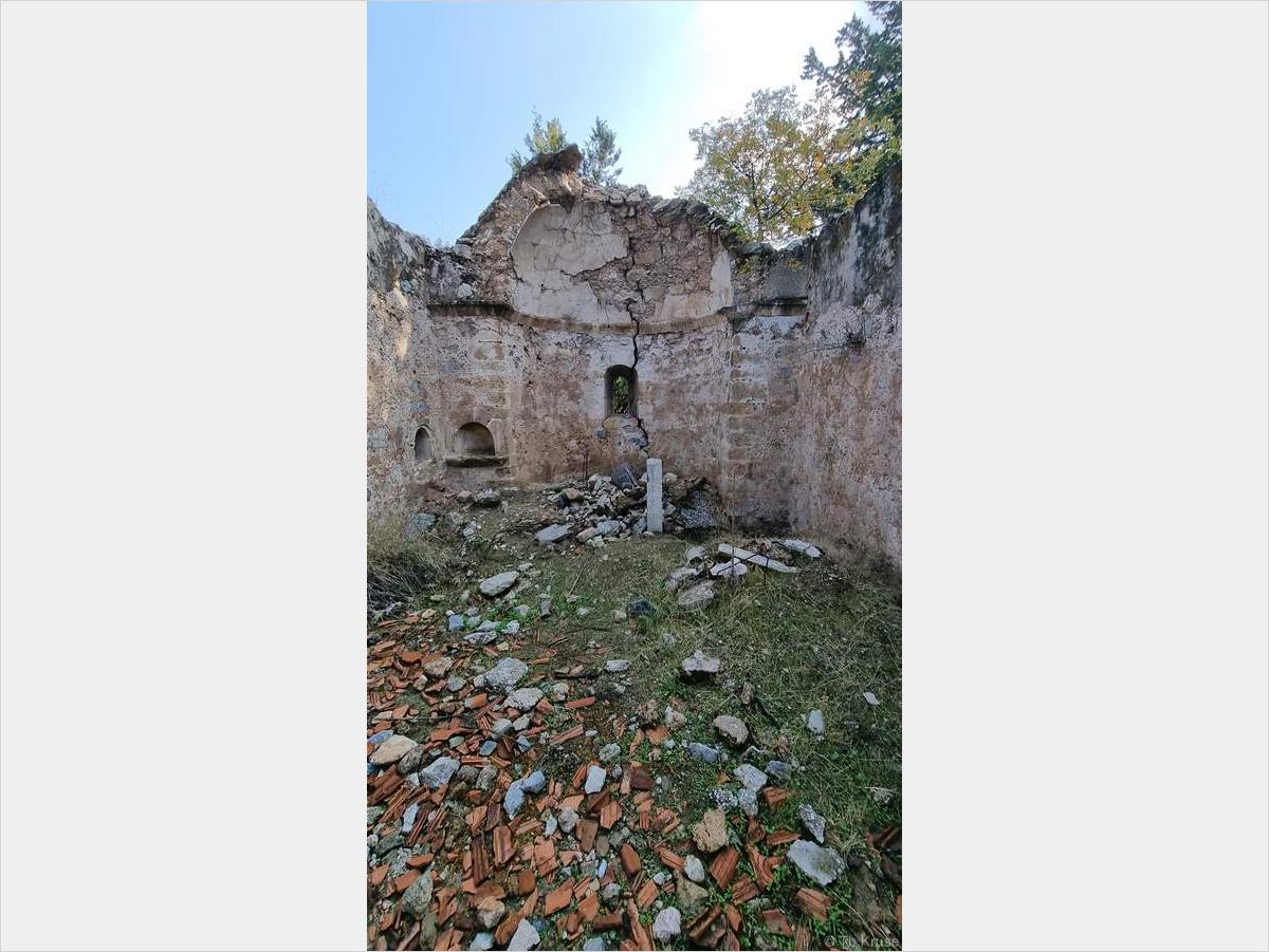 Παρεκκλήσι κοιμητηρίου Αρχαγγέλου Λαπήθου
