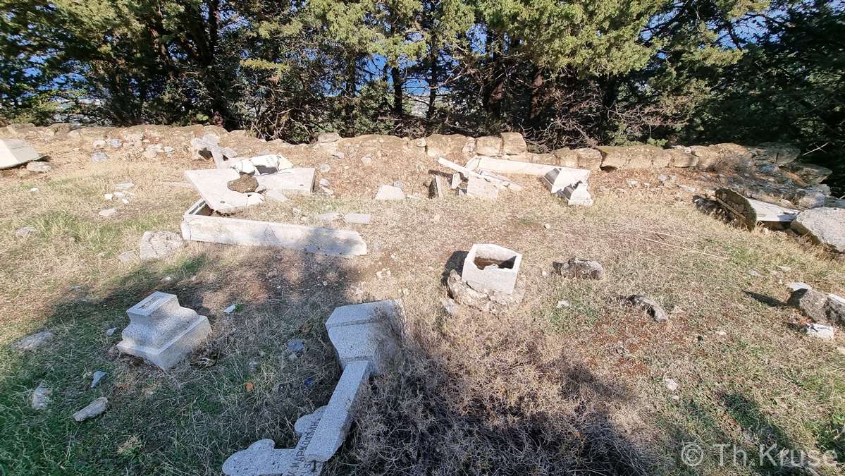 Κοιμητήριο Αρχαγγέλου Λαπήθου