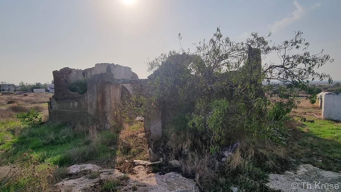 Εκκλησία κοιμητηρίου Αρχαγγέλου