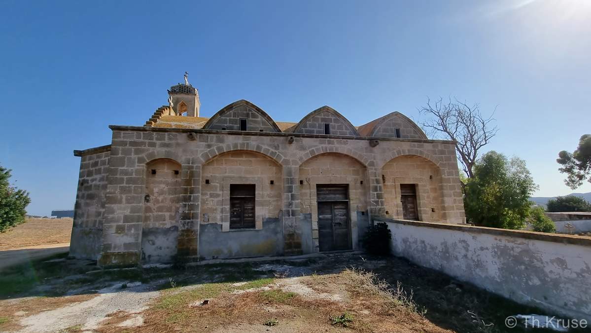 Εκκλησία κοιμητηρίου Παναγίας