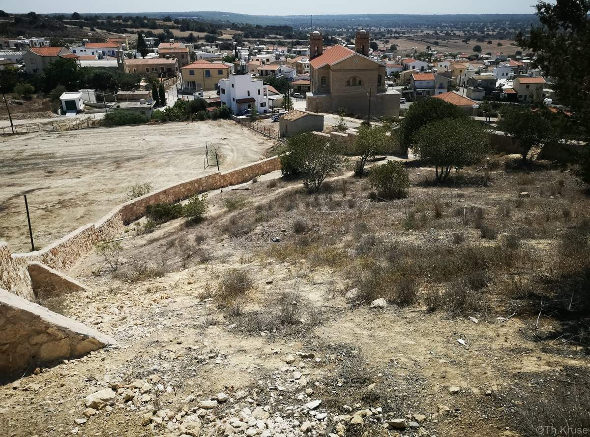 Παλαιό Μαρωνίτικο Κοιημητήριο Κορμακίτη