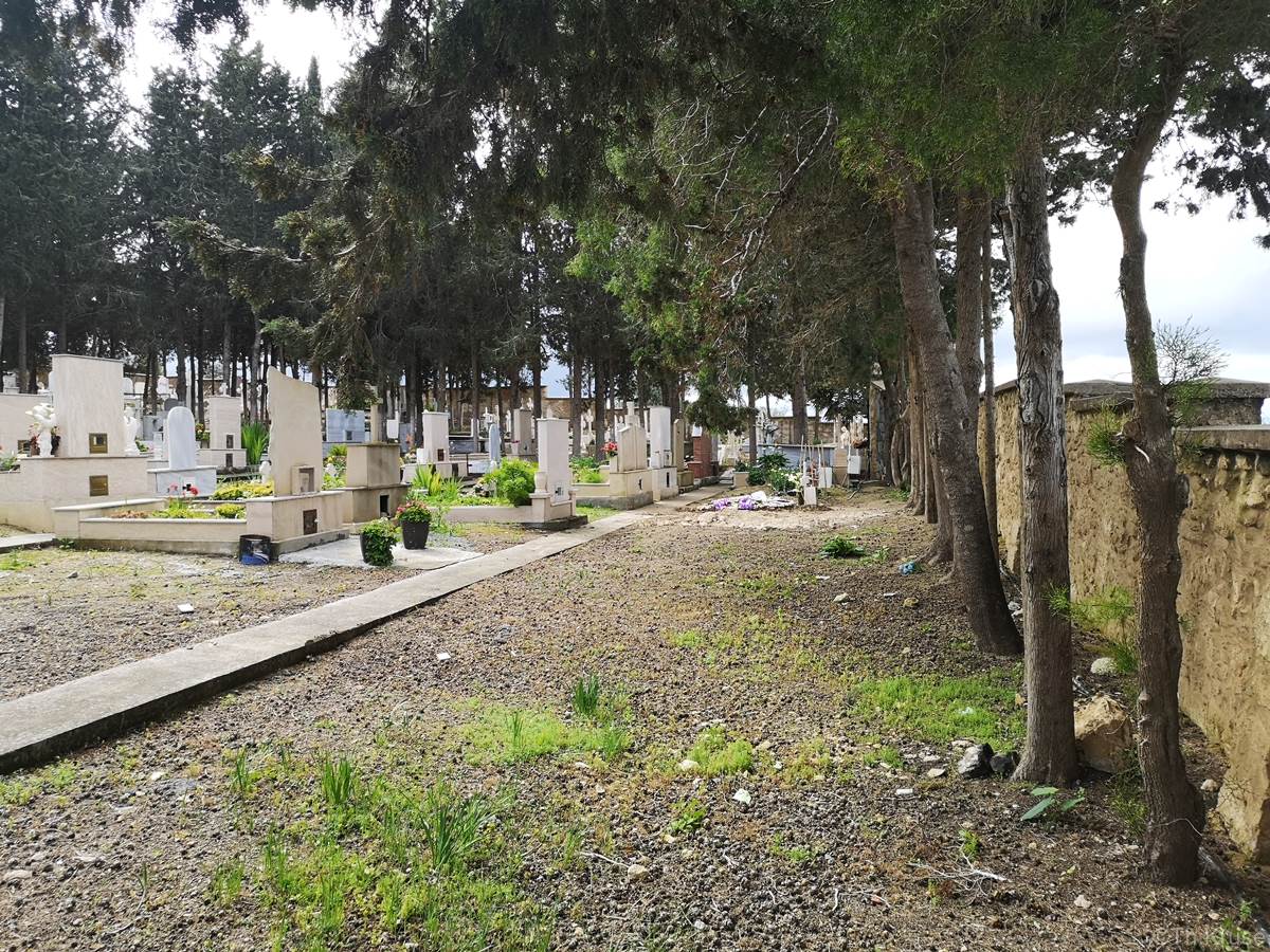 Νέο Μαρωνιτικό Κοιμητήριο Κορμακίτη