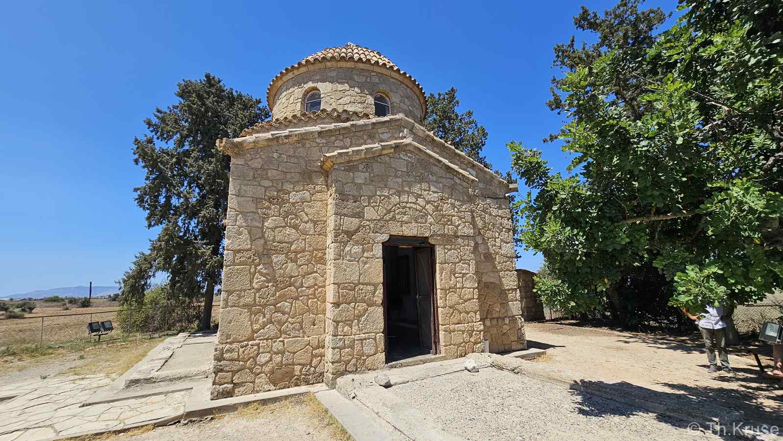 Τάφος Αποστόλου Βαρνάβα