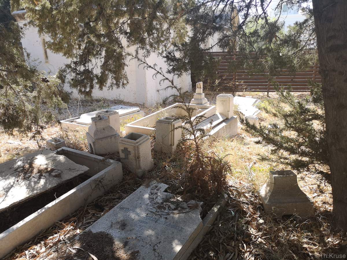 Κοιμητήριο Αγίου Θεοδώρου Λαπήθου