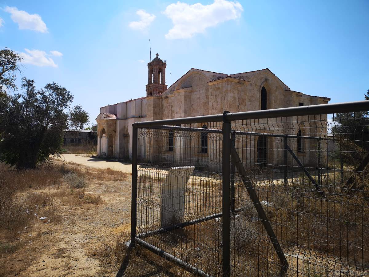 Ιερά Μονή Αγίου Παντελεήμονος Μύρτου