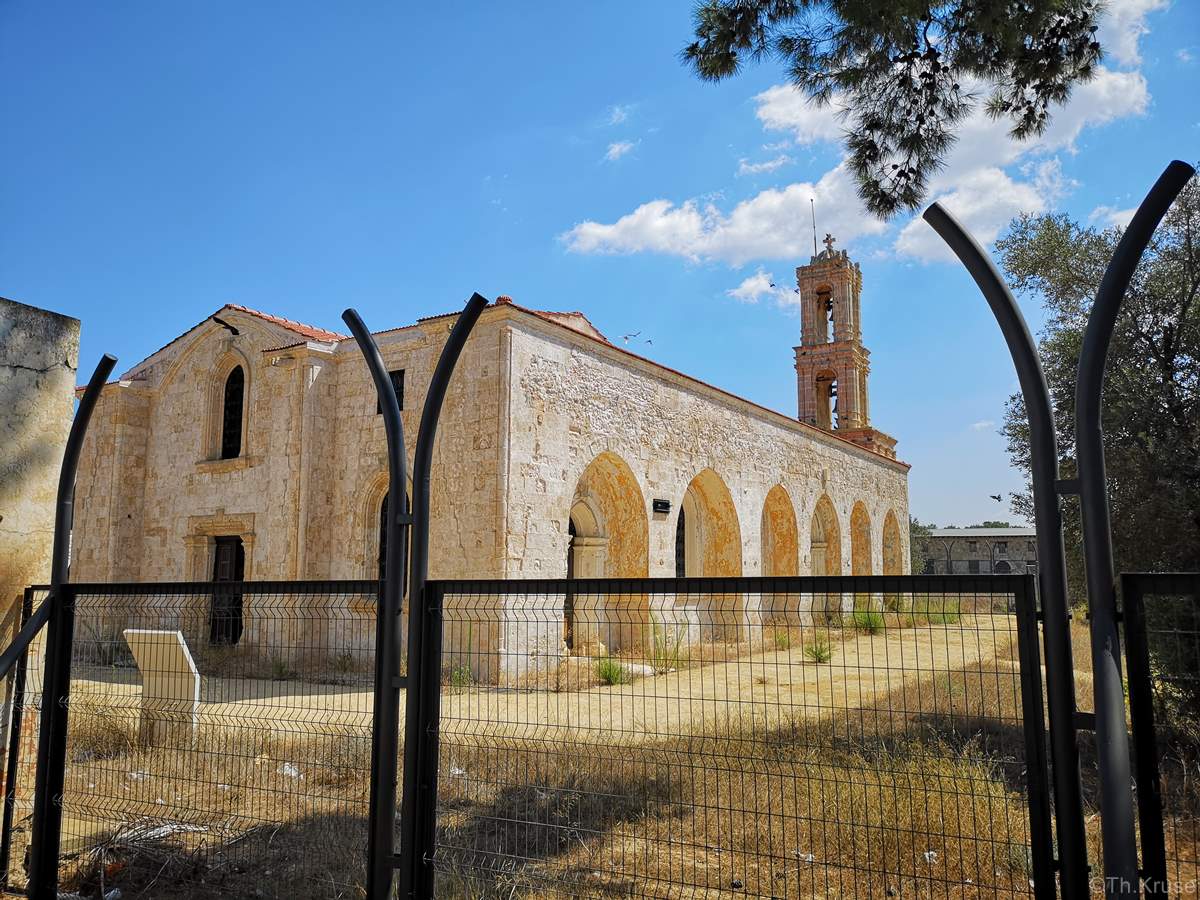 Ιερά Μονή Αγίου Παντελεήμονος Μύρτου