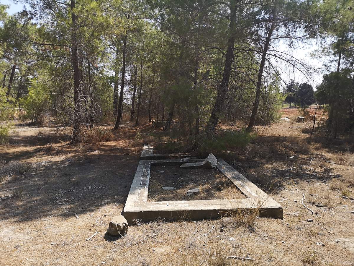 Ελληνορθόδοξο Κοιμητήριο Μύρτου